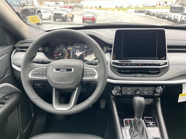 2026 Jeep Compass COMPASS LATITUDE 4X4