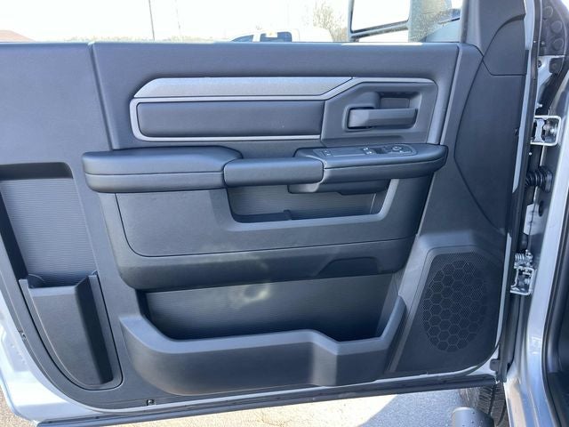 2026 RAM 3500 RAM 3500 TRADESMAN REGULAR CAB 4X4 8' BOX