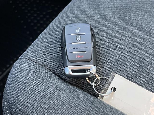 2026 RAM 3500 RAM 3500 TRADESMAN REGULAR CAB 4X4 8' BOX