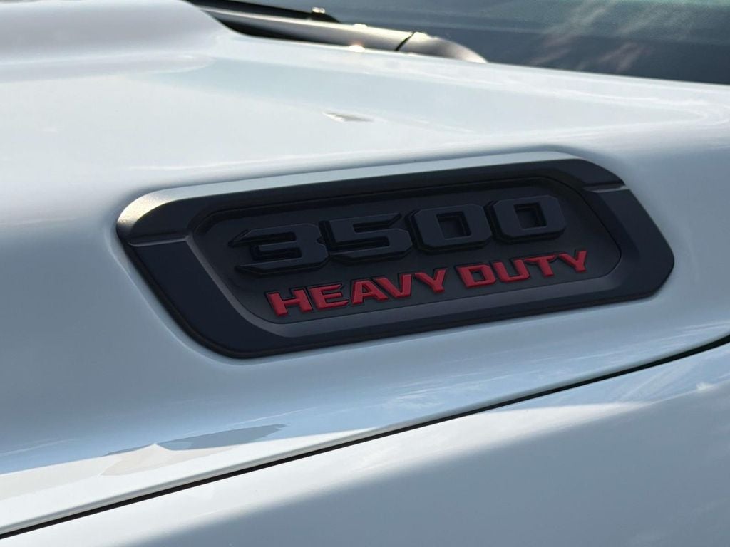 2026 RAM 3500 RAM 3500 TRADESMAN CREW CAB 4X4 6'4' BOX