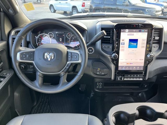 2026 RAM 3500 RAM 3500 TRADESMAN CREW CAB 4X4 6'4' BOX