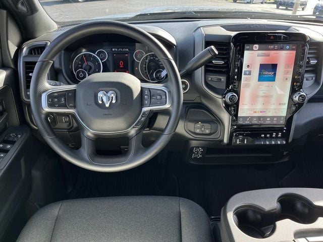 2026 RAM 3500 RAM 3500 TRADESMAN CREW CAB 4X4 6'4' BOX