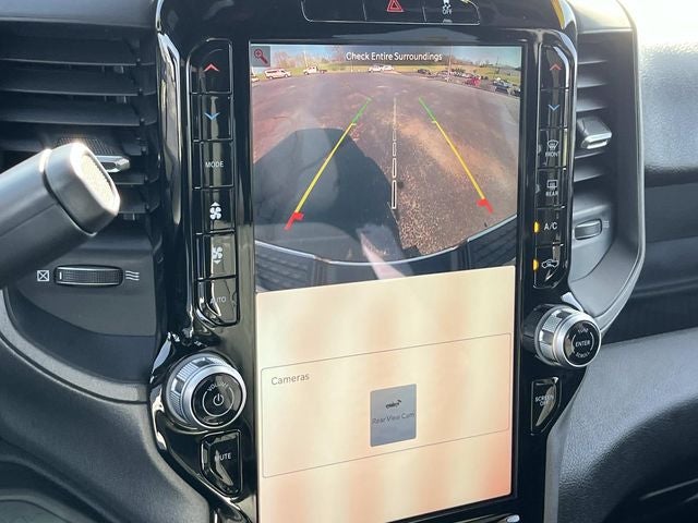 2026 RAM 3500 RAM 3500 TRADESMAN CREW CAB 4X4 6'4' BOX