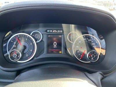 2026 RAM 3500 RAM 3500 TRADESMAN CREW CAB 4X4 6'4' BOX