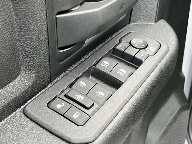 2026 RAM 3500 RAM 3500 TRADESMAN CREW CAB 4X4 6'4' BOX