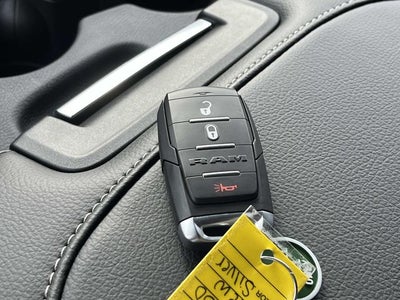 2026 RAM 3500 RAM 3500 TRADESMAN CREW CAB 4X4 6'4' BOX