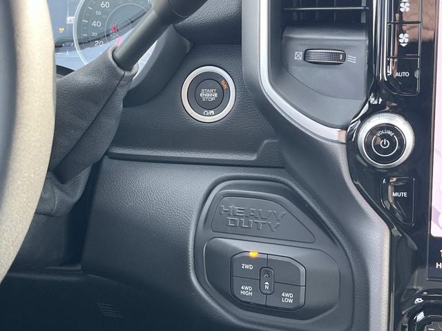 2026 RAM 3500 RAM 3500 BIG HORN CREW CAB 4X4 6'4' BOX