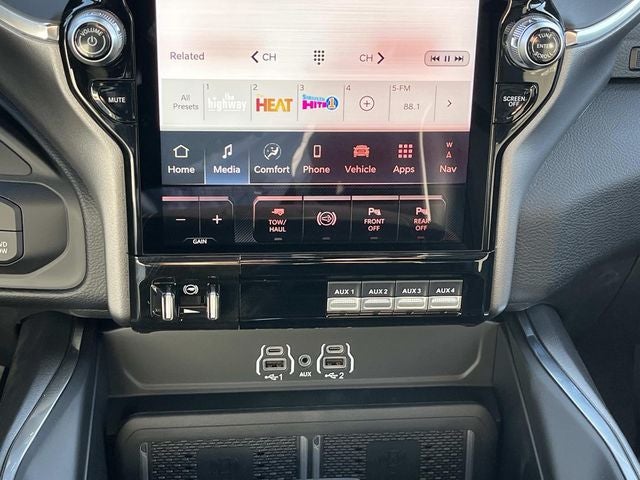 2026 RAM 3500 RAM 3500 LARAMIE CREW CAB 4X4 6'4' BOX