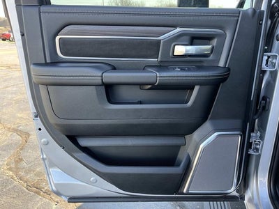 2026 RAM 3500 RAM 3500 LARAMIE CREW CAB 4X4 6'4' BOX