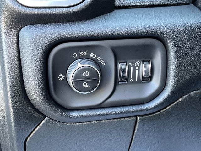 2026 RAM 3500 RAM 3500 LARAMIE CREW CAB 4X4 6'4' BOX