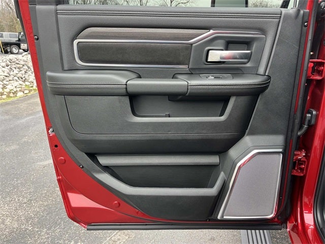 2026 RAM 3500 RAM 3500 LARAMIE CREW CAB 4X4 6'4' BOX