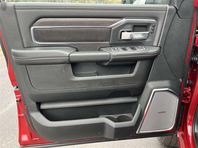 2026 RAM 3500 RAM 3500 LARAMIE CREW CAB 4X4 6'4' BOX