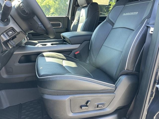 2026 RAM 3500 RAM 3500 LARAMIE CREW CAB 4X4 6'4' BOX