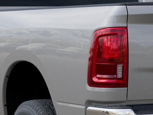 2026 RAM 3500 RAM 3500 TRADESMAN CREW CAB 4X4 8' BOX