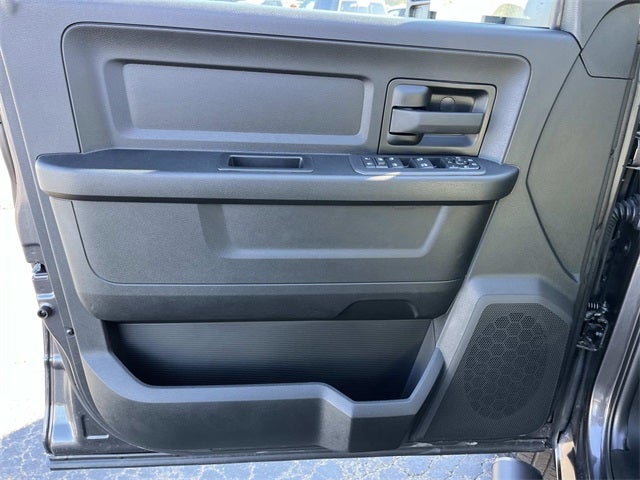 2026 RAM 2500 RAM 2500 TRADESMAN CREW CAB 4X4 6'4' BOX