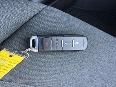 2026 RAM 2500 RAM 2500 BLACK EXPRESS CREW CAB 4X4 6'4' BOX