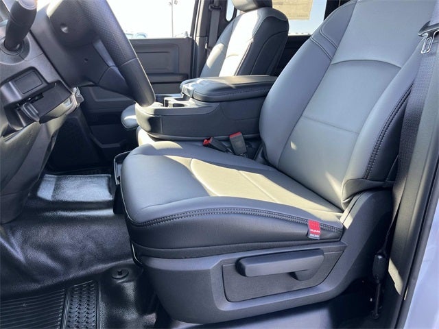 2026 RAM 2500 RAM 2500 TRADESMAN CREW CAB 4X4 6'4' BOX