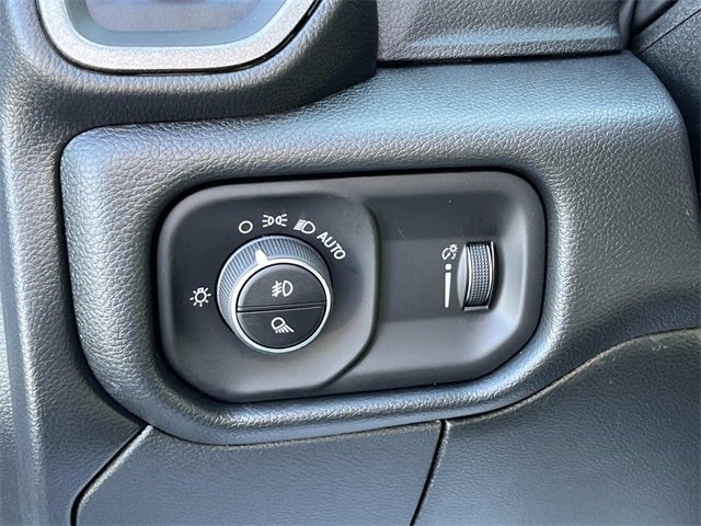 2026 RAM 2500 RAM 2500 TRADESMAN CREW CAB 4X4 6'4' BOX