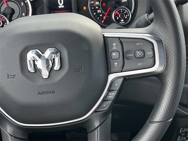 2026 RAM 2500 RAM 2500 TRADESMAN CREW CAB 4X4 6'4' BOX