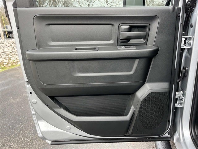 2026 RAM 2500 RAM 2500 TRADESMAN CREW CAB 4X4 6'4' BOX