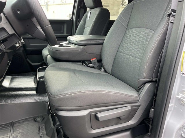 2026 RAM 2500 RAM 2500 TRADESMAN CREW CAB 4X4 6'4' BOX