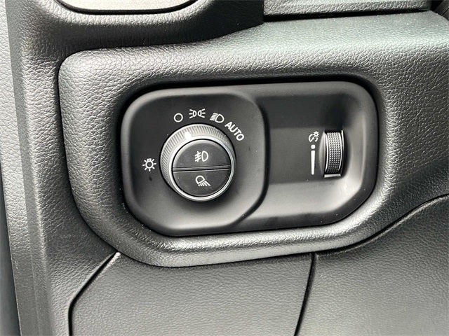 2026 RAM 2500 RAM 2500 TRADESMAN CREW CAB 4X4 6'4' BOX