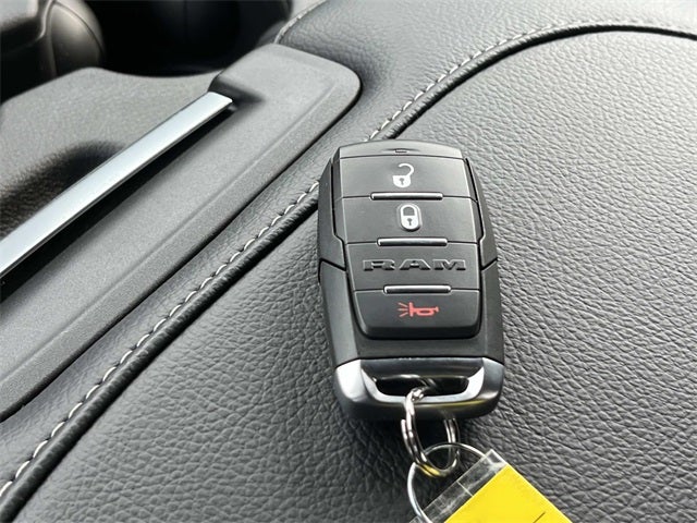 2026 RAM 2500 RAM 2500 TRADESMAN CREW CAB 4X4 6'4' BOX