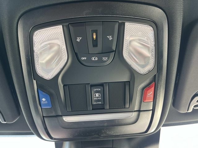 2026 RAM 2500 RAM 2500 TRADESMAN CREW CAB 4X4 6'4' BOX