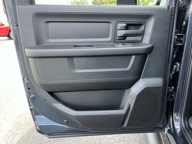 2026 RAM 2500 RAM 2500 TRADESMAN CREW CAB 4X4 6'4' BOX