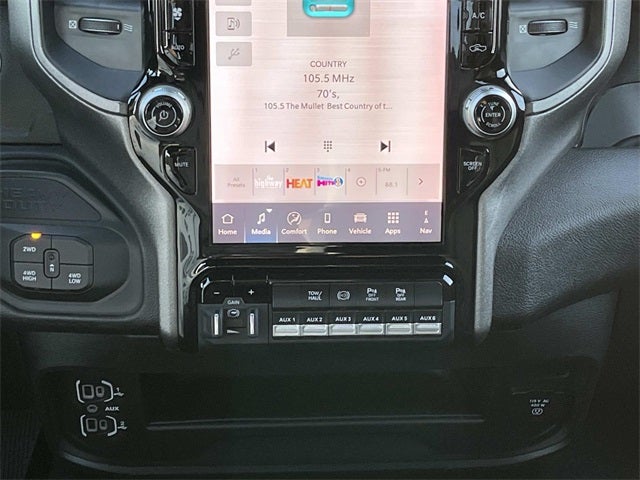 2025 RAM 2500 RAM 2500 TRADESMAN CREW CAB 4X4 6'4' BOX