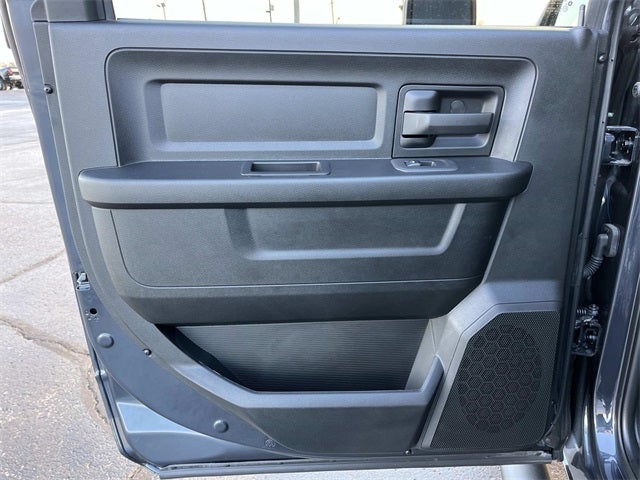 2025 RAM 2500 RAM 2500 TRADESMAN CREW CAB 4X4 6'4' BOX