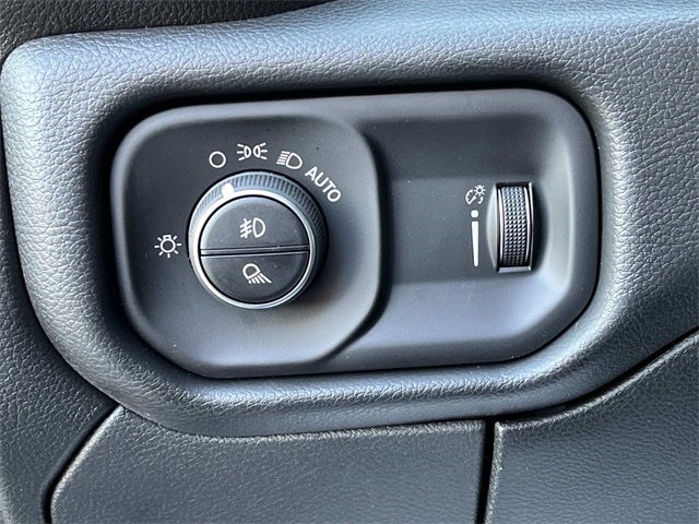 2025 RAM 2500 RAM 2500 TRADESMAN CREW CAB 4X4 6'4' BOX