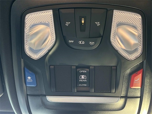 2025 RAM 2500 RAM 2500 TRADESMAN CREW CAB 4X4 6'4' BOX