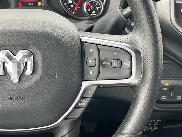 2026 RAM 2500 RAM 2500 BLACK EXPRESS CREW CAB 4X4 6'4' BOX