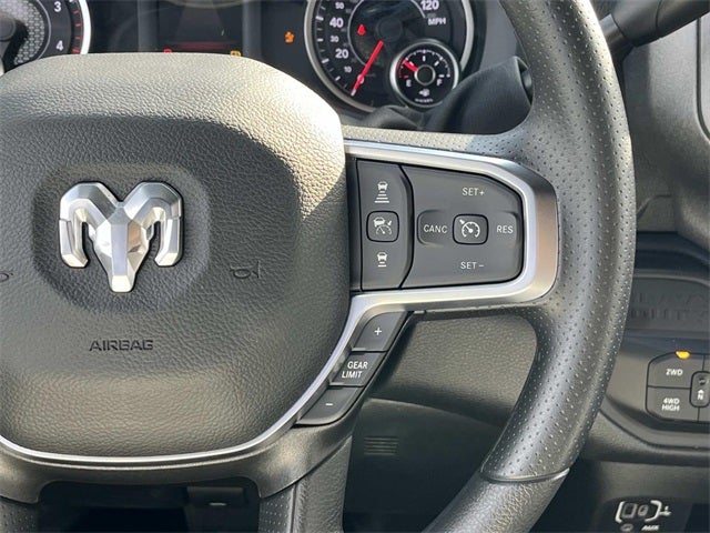 2026 RAM 2500 RAM 2500 TRADESMAN CREW CAB 4X4 6'4' BOX