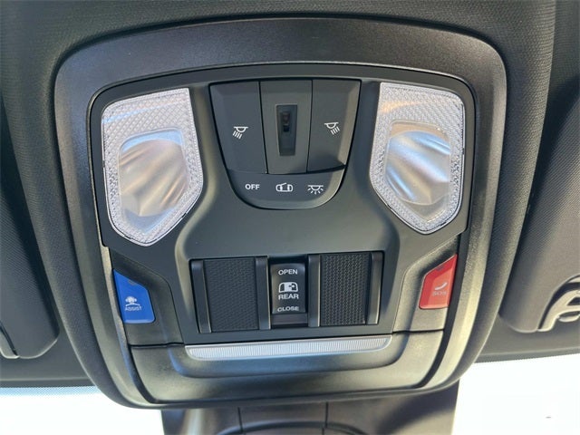 2026 RAM 2500 RAM 2500 TRADESMAN CREW CAB 4X4 6'4' BOX