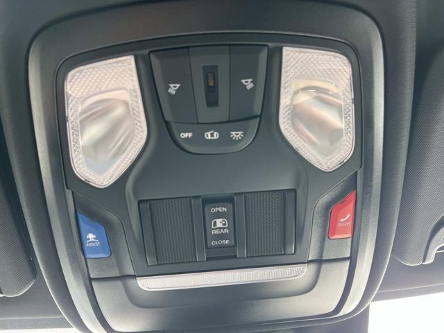 2026 RAM 2500 RAM 2500 BLACK EXPRESS CREW CAB 4X4 8' BOX