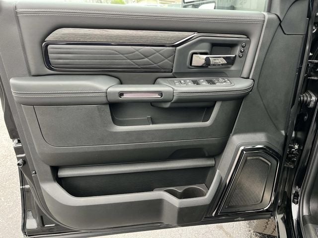 2026 RAM 2500 RAM 2500 LIMITED MEGA CAB 4X4 6'4' BOX