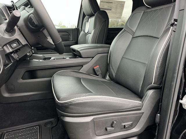 2026 RAM 2500 RAM 2500 LIMITED MEGA CAB 4X4 6'4' BOX