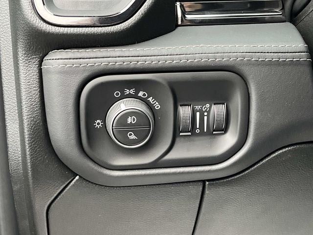 2026 RAM 2500 RAM 2500 LIMITED MEGA CAB 4X4 6'4' BOX