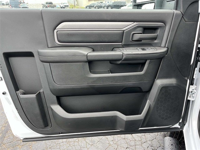 2026 RAM 3500 RAM 3500 TRADESMAN REGULAR CAB 4X4 8' BOX