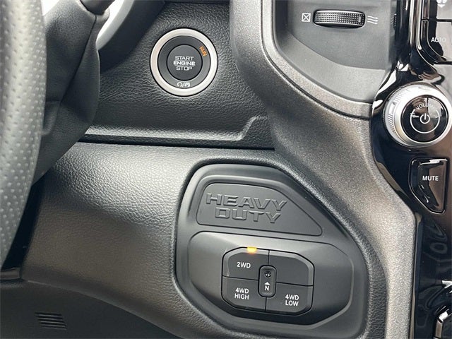 2026 RAM 3500 RAM 3500 TRADESMAN REGULAR CAB 4X4 8' BOX