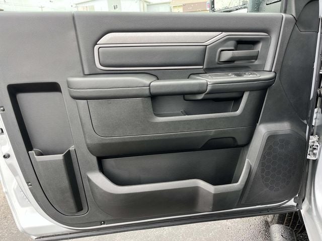 2026 RAM 3500 RAM 3500 TRADESMAN REGULAR CAB 4X4 8' BOX