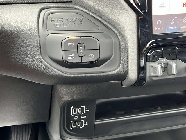 2026 RAM 3500 RAM 3500 TRADESMAN REGULAR CAB 4X4 8' BOX