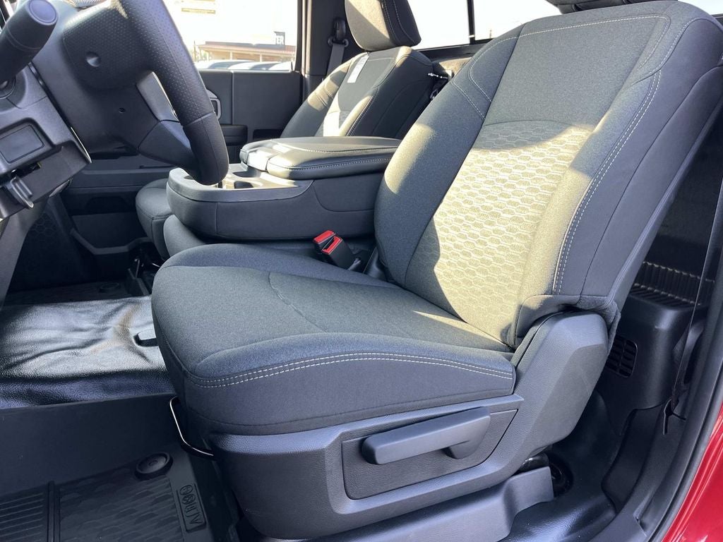 2026 RAM 3500 RAM 3500 TRADESMAN REGULAR CAB 4X4 8' BOX