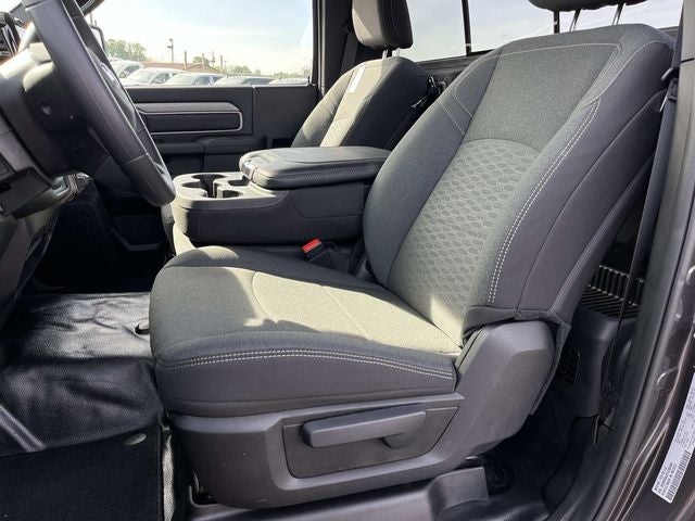 2026 RAM 3500 RAM 3500 TRADESMAN REGULAR CAB 4X4 8' BOX