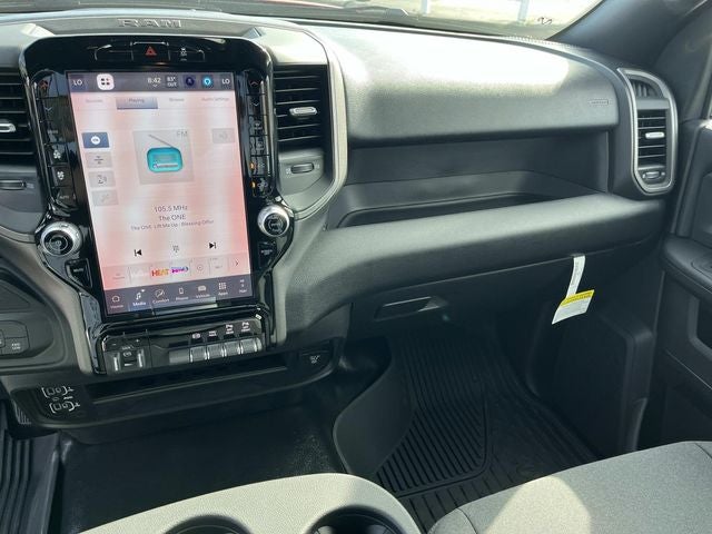 2026 RAM 3500 RAM 3500 TRADESMAN REGULAR CAB 4X4 8' BOX