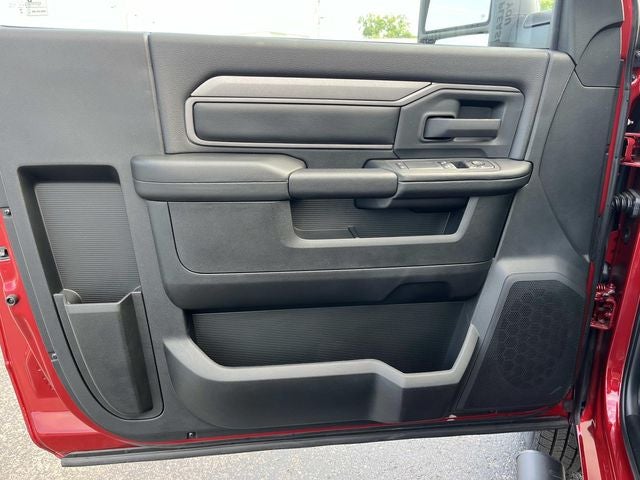 2026 RAM 3500 RAM 3500 TRADESMAN REGULAR CAB 4X4 8' BOX