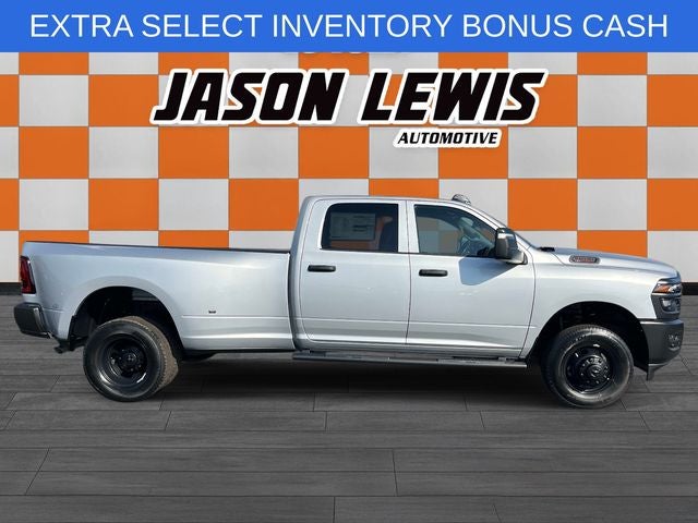 2026 RAM 3500 RAM 3500 TRADESMAN CREW CAB 4X4 8' BOX