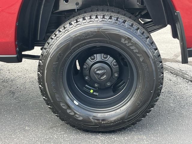 2026 RAM 3500 RAM 3500 TRADESMAN CREW CAB 4X4 8' BOX